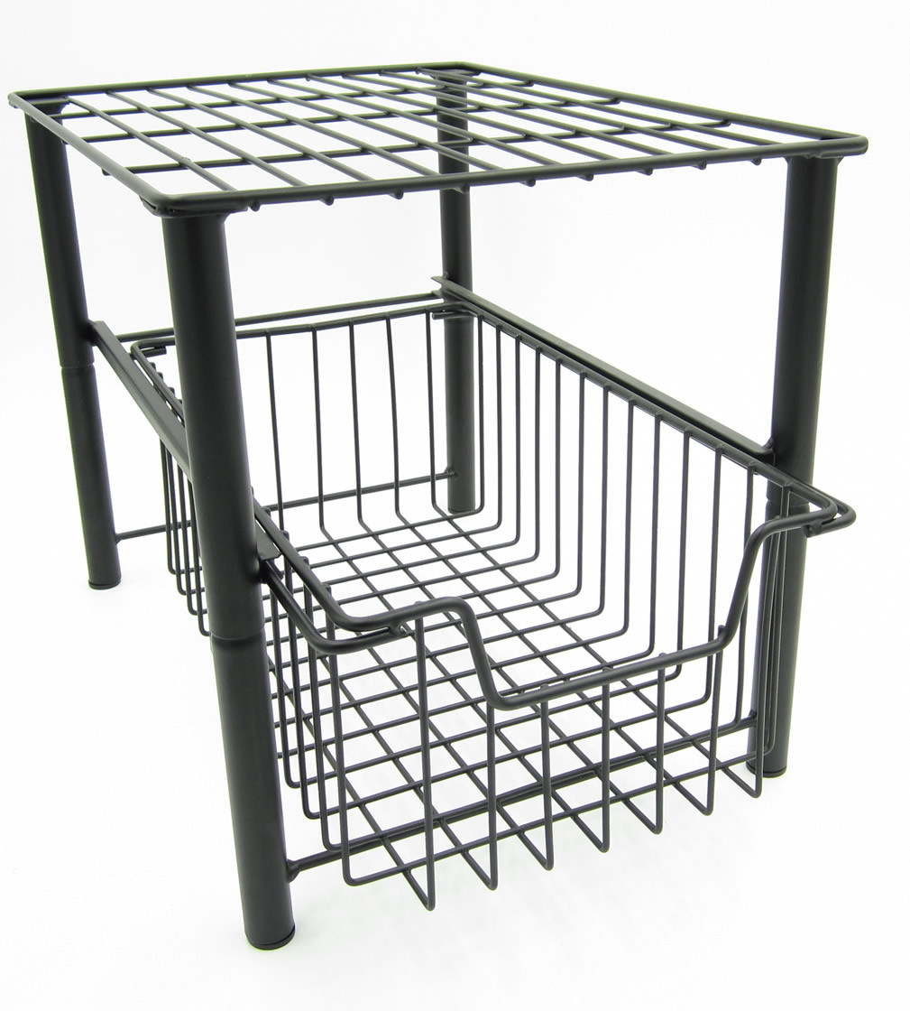 Non-deformable metal storage rack