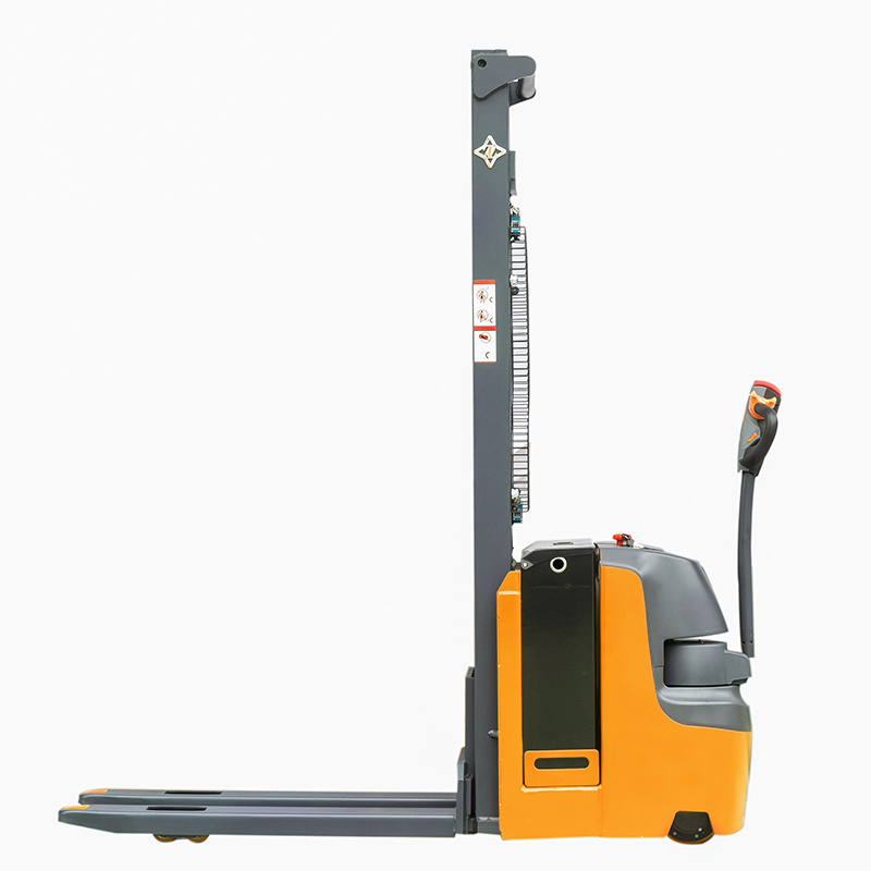 a Hot Sale New Zowell, 1.5 Ton Electric Stacker