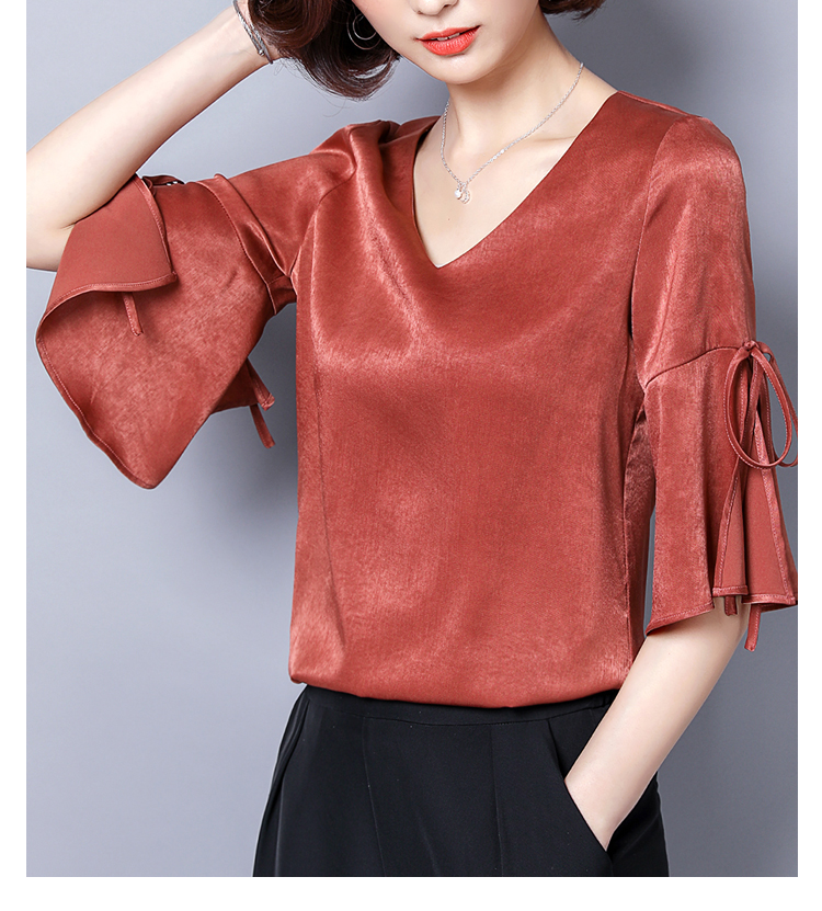 Fashion Cutting V-neck Sweet Top
