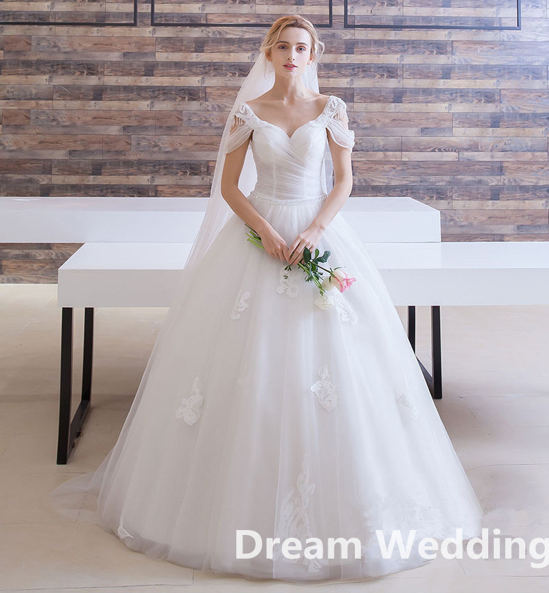 2017 Cap Sleeve Tulle White Pleat Ball Gown Wedding Dress with Applique