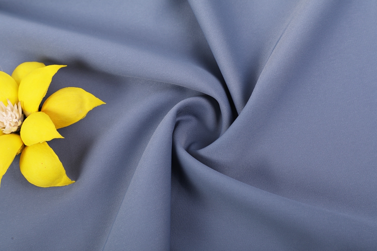 Wholesale eco friendly dyed wove cloth twill polyester fabric exporters