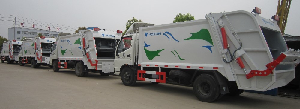 FOTON garbage compress truck