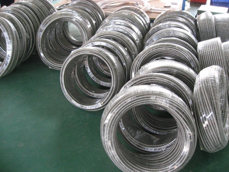 304 Stainless Steel Wire Shower Hose Custom Metal Flexible Hoses