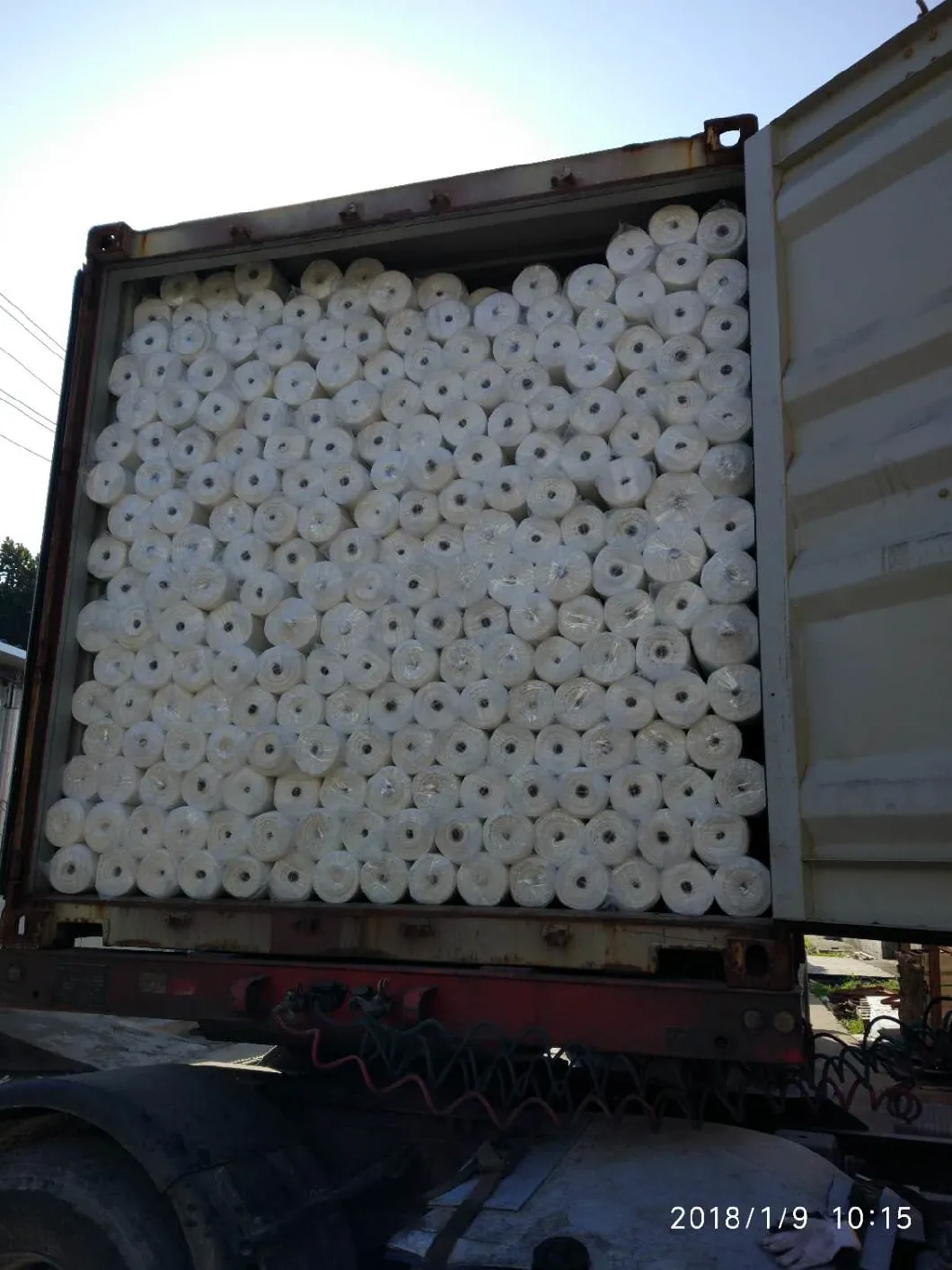 Feutre de protection non tissé blanc collant au dos