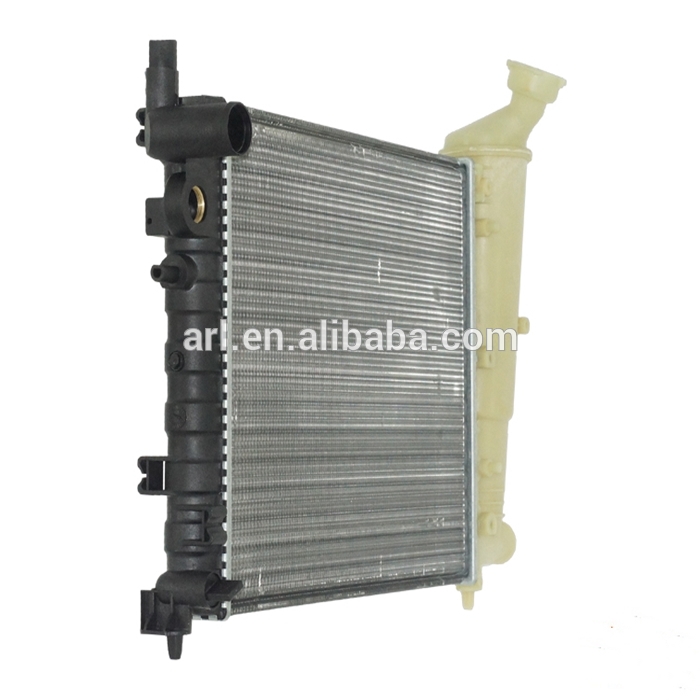 car radiator 731498R car radiator 731498R