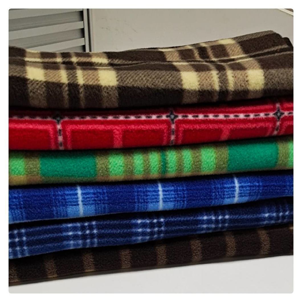 100% Polyester Polar Fleece with Lattice Printed FDY150d/96f Double Brush One Side Anti-Apling Fabric