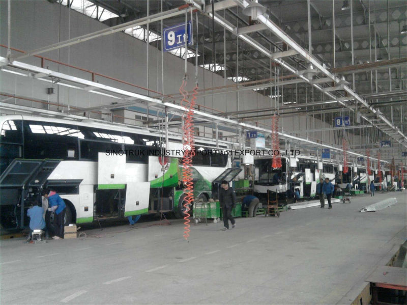 Professional Supply Luxury Bus Long Coach of 6*2 6 Wheels