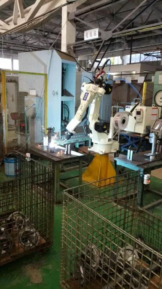 20042013 Mazda 3 Front Absorber No. 334700 / Auto Accessories