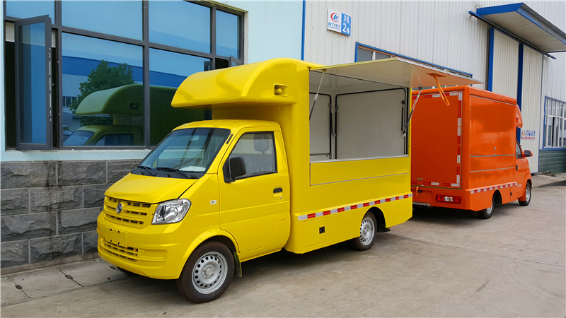 Good Quality 4 Wheel Euro4 Petrol Chang an Mobile Kitchen Truck