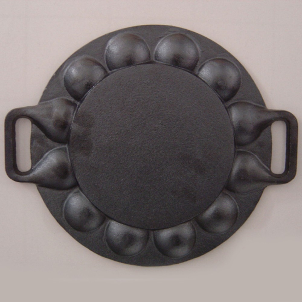 чугунные формы для кексиков. чугун литейный л3. чугунный радиатор radion deco d1. виды чугунов. чугунная форма с 7 отверстиями.