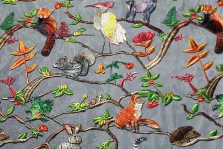 Knitted Embroidery Animal Design Tulle Mesh Fabrics